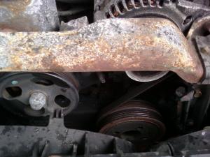 Shouldn't there be a belt there?