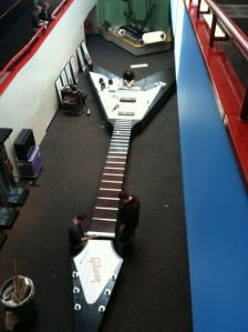 World's Largest Playable Guitar being set up at the Carnegie Science Center (Pittsburgh, PA) World's Largest Playable Guitar being set up at the Carnegie Science Center (Pittsburgh, PA)