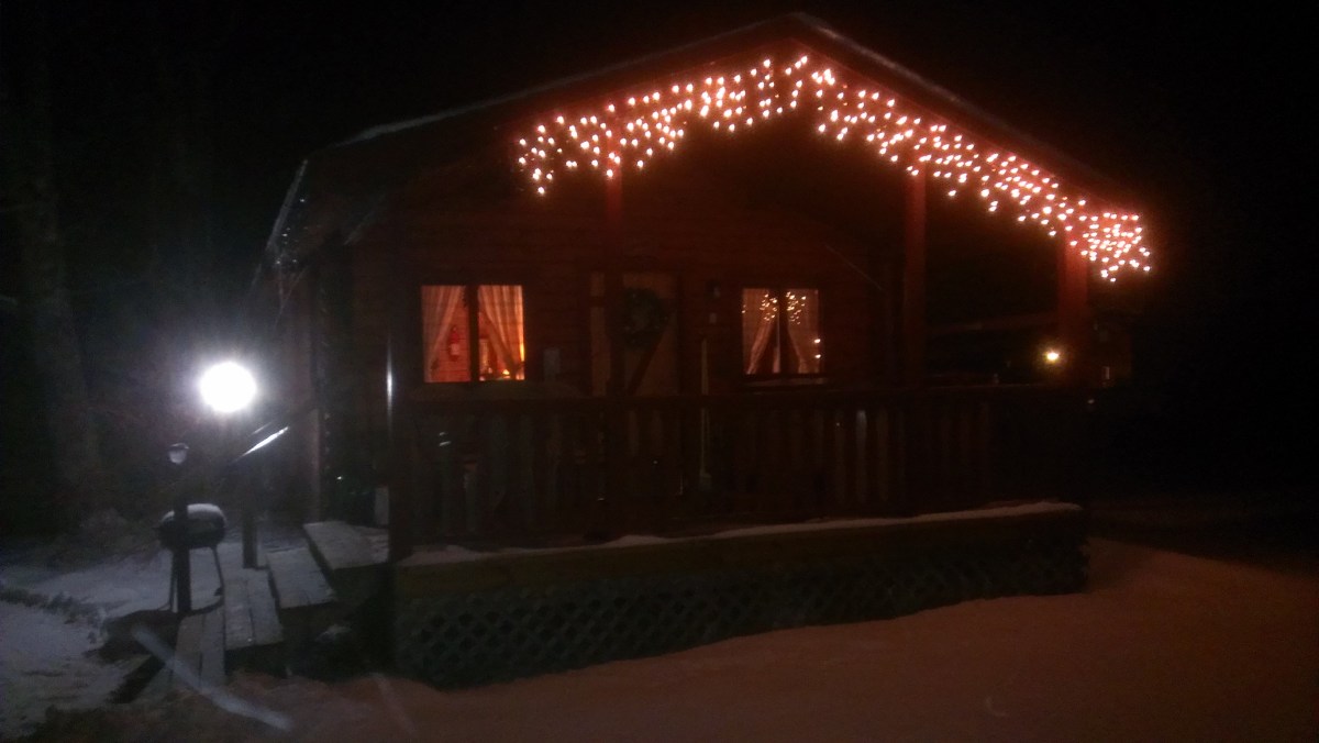 Forest Ridge Campgroundsa and Cabins | Allegheny Cabin - at night