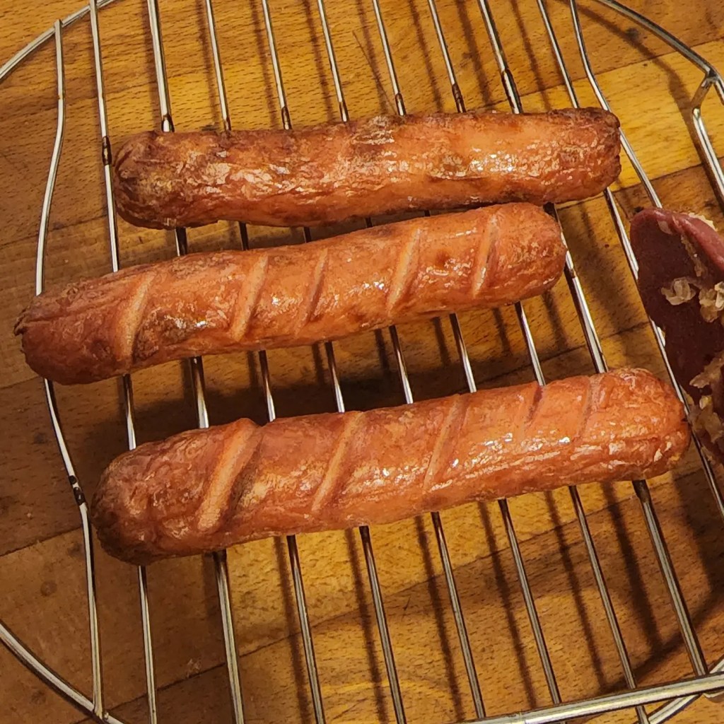 Hot dogs form the air fryer.